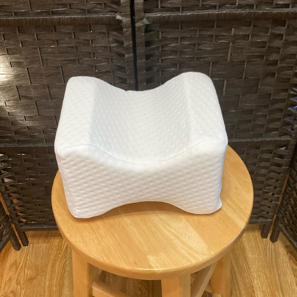 Orthopedic Memory Foam contoured sleeping wedge & Mermaid at ❤️ accent pillow.